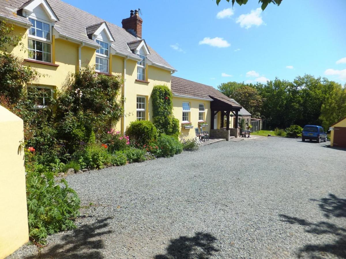 North Headborough Bed and Breakfast Haverfordwest Εξωτερικό φωτογραφία